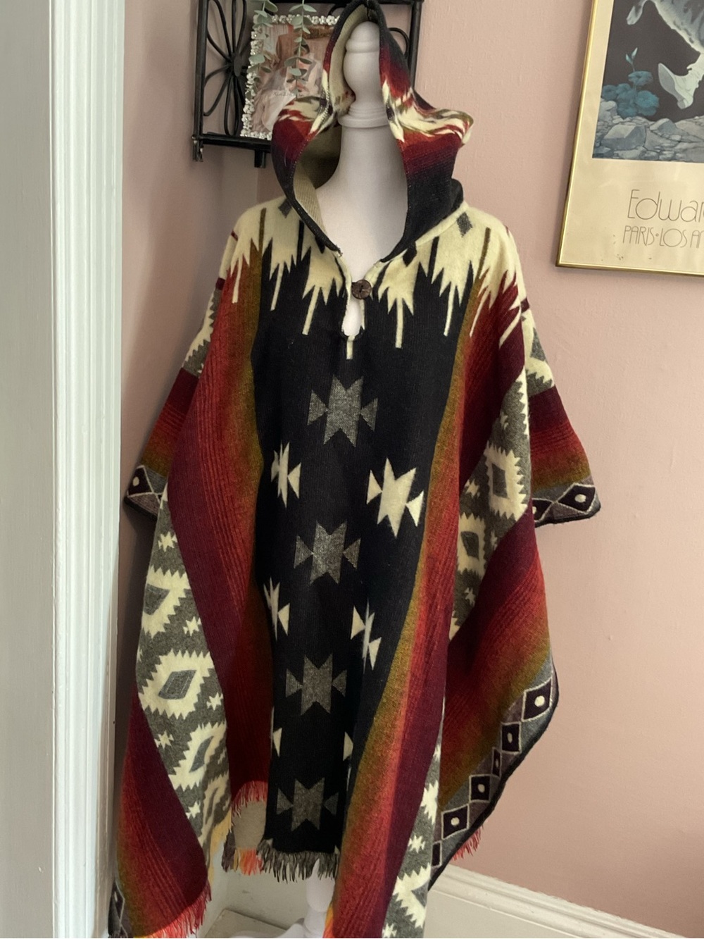 Ecuador Arts Hooded Aztec Poncho Sweater cool southwestern alpaca warm cozy